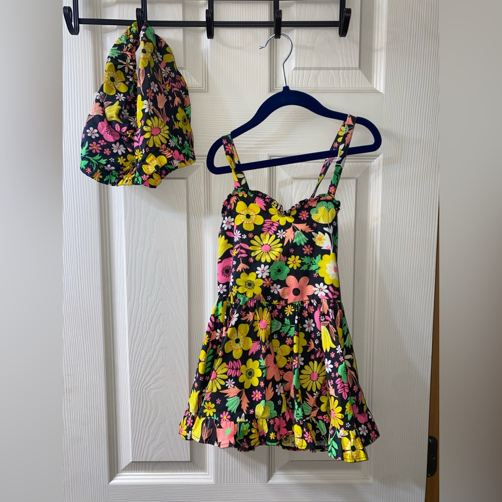 Lu and Ro dress
